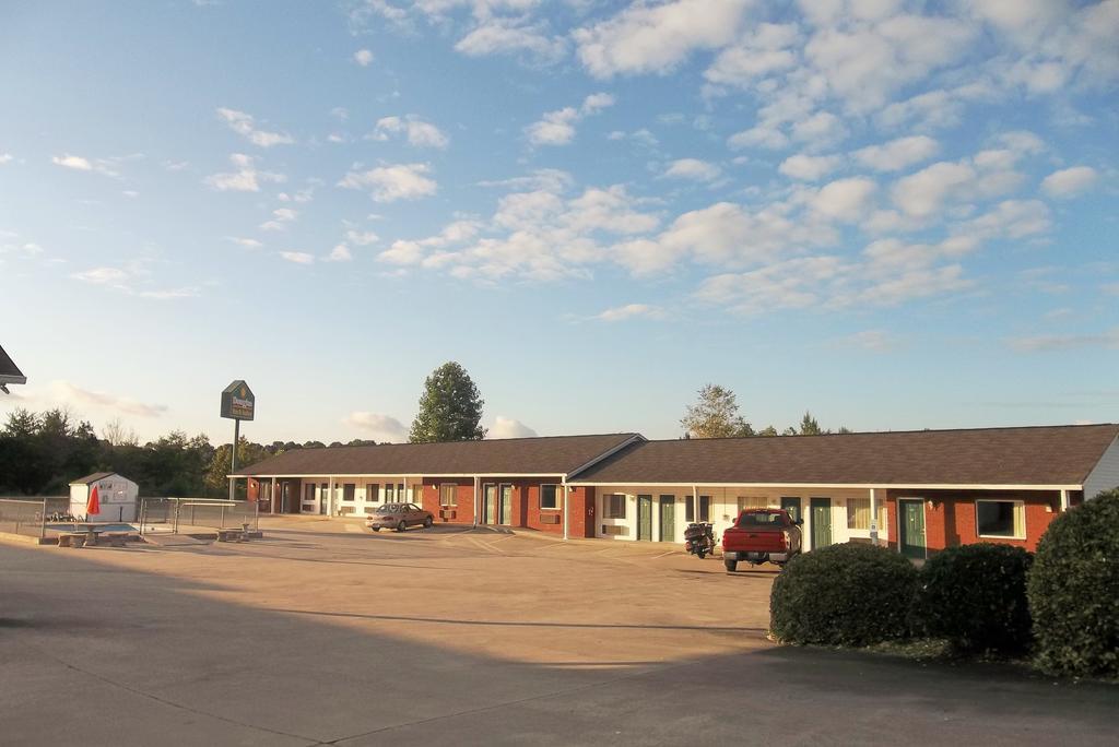 Douglas Inn & Suites, Blue Ridge, Ga Dış mekan fotoğraf